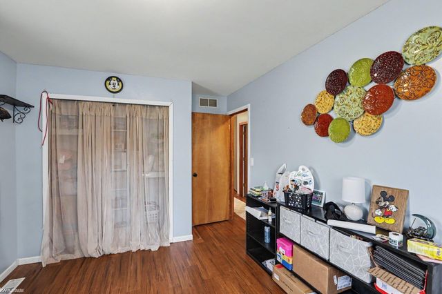 400 Hemlock Lane, Marysville, MI 48080