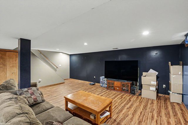 400 Hemlock Lane, Marysville, MI 48080