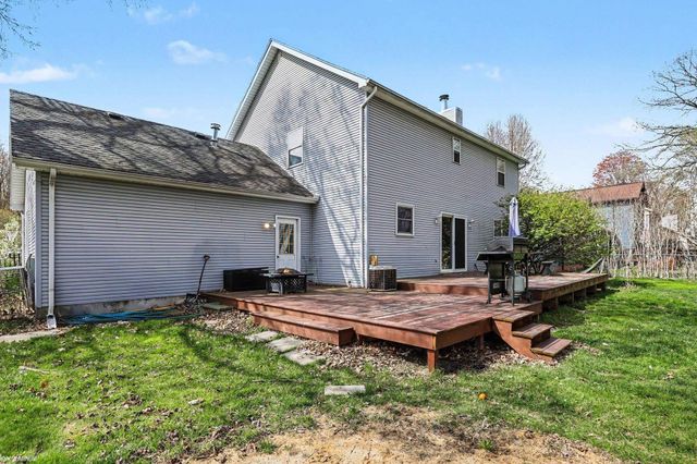 400 Hemlock Lane, Marysville, MI 48080