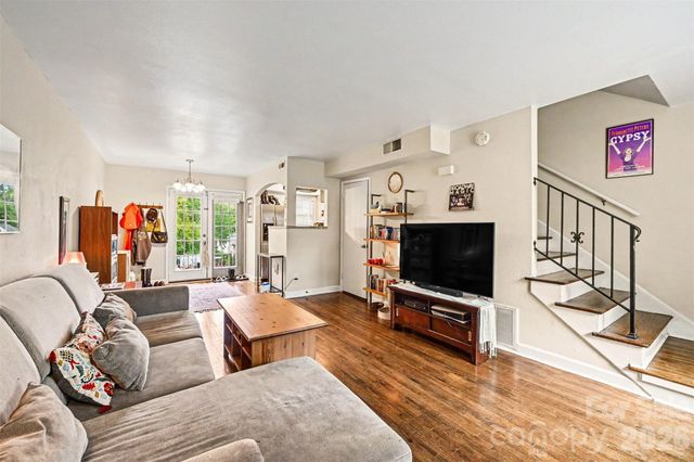 4329 Hathaway Street G, Charlotte, NC 28211