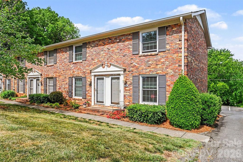 4329 Hathaway Street G, Charlotte, NC 28211