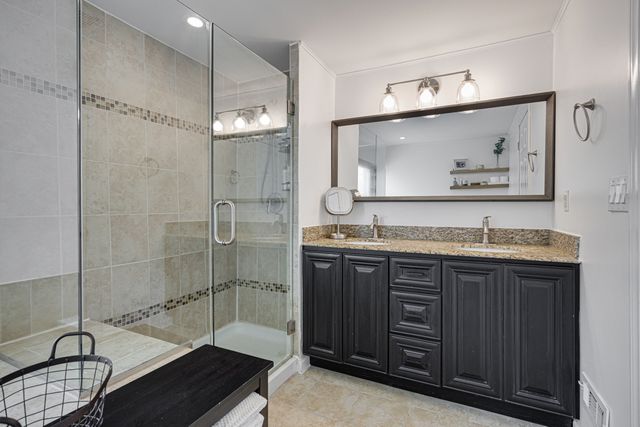 1020 Dean Street, St. Charles, IL 60174