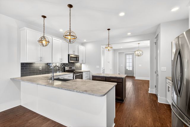 2404B 14th Ave, N, Nashville, TN 37208