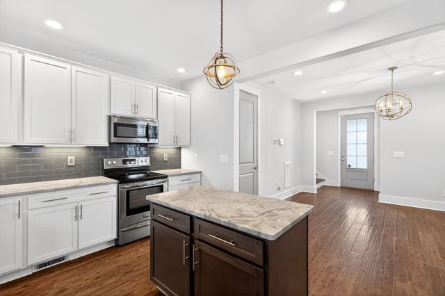 2404B 14th Ave, N, Nashville, TN 37208