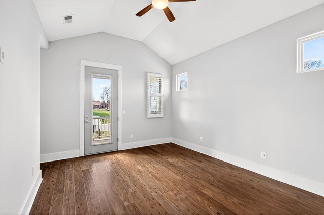 2404B 14th Ave, N, Nashville, TN 37208