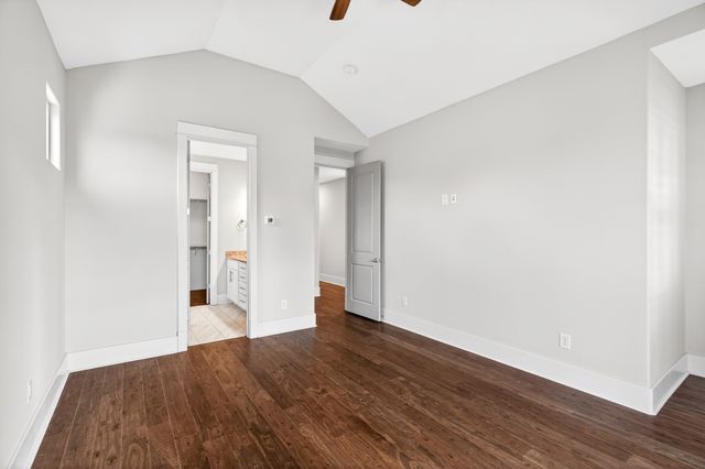 2404B 14th Ave, N, Nashville, TN 37208