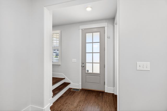 2404B 14th Ave, N, Nashville, TN 37208