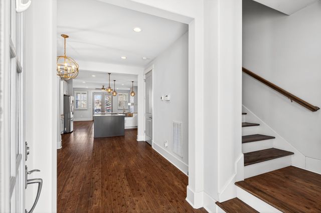 2404B 14th Ave, N, Nashville, TN 37208