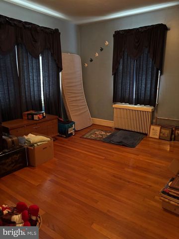 2 HOOVER RD, Lancaster, PA 17603