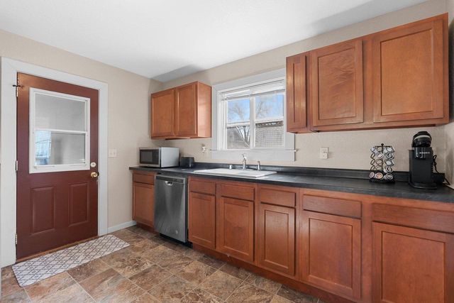 1214 GRAND STREET, Oshkosh, WI 54901