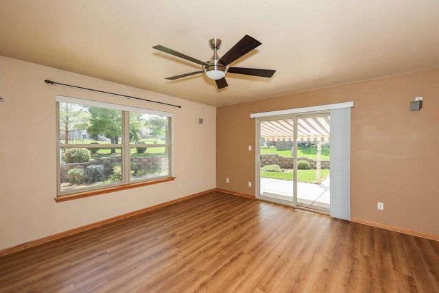 6652 S Scenic COURT, Franklin, WI 53132