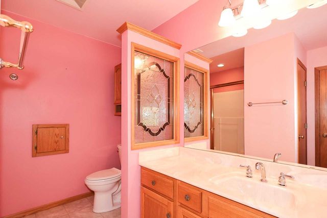 6652 S Scenic COURT, Franklin, WI 53132