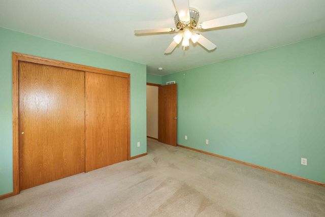 6652 S Scenic COURT, Franklin, WI 53132