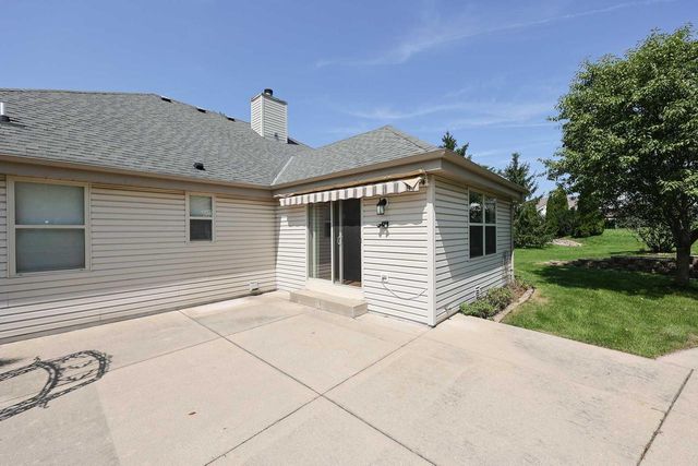 6652 S Scenic COURT, Franklin, WI 53132