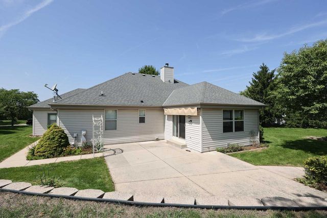 6652 S Scenic COURT, Franklin, WI 53132