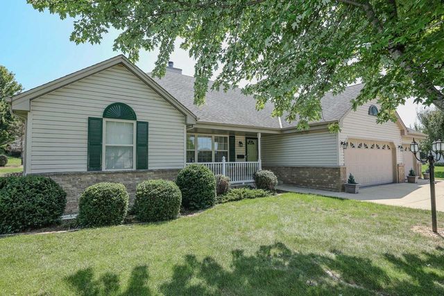 6652 S Scenic COURT, Franklin, WI 53132