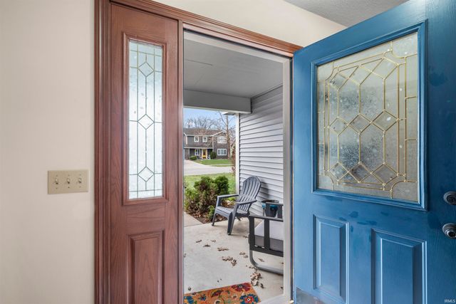 8420 Hawk Spring Hill, Fort Wayne, IN 46825