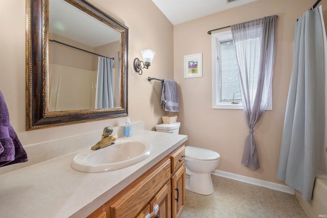 8420 Hawk Spring Hill, Fort Wayne, IN 46825