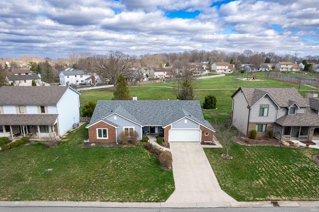 8420 Hawk Spring Hill, Fort Wayne, IN 46825