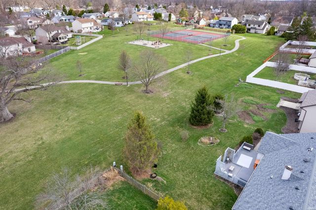 8420 Hawk Spring Hill, Fort Wayne, IN 46825