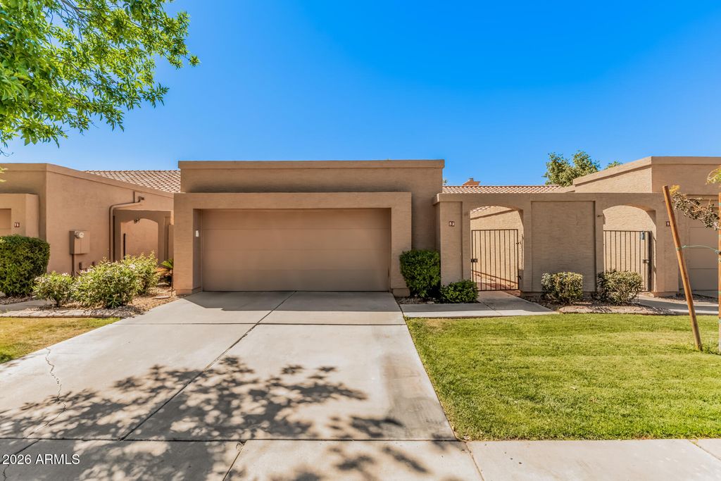 83 W Calle De Arcos --, Tempe, AZ 85284