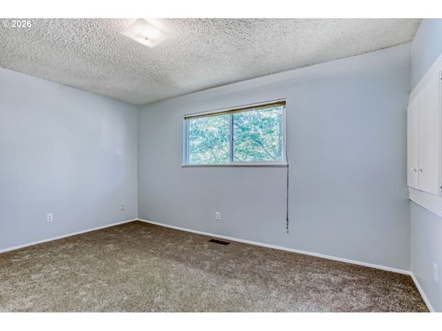 18801 Ne CLACKAMAS St, Portland, OR 97230