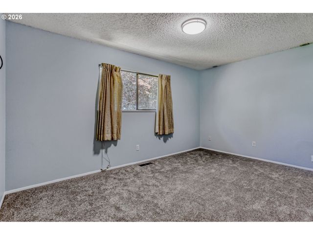18801 Ne CLACKAMAS St, Portland, OR 97230