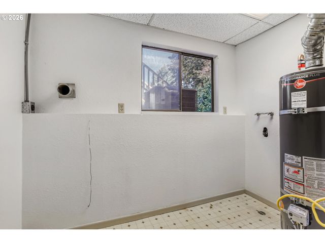 18801 Ne CLACKAMAS St, Portland, OR 97230