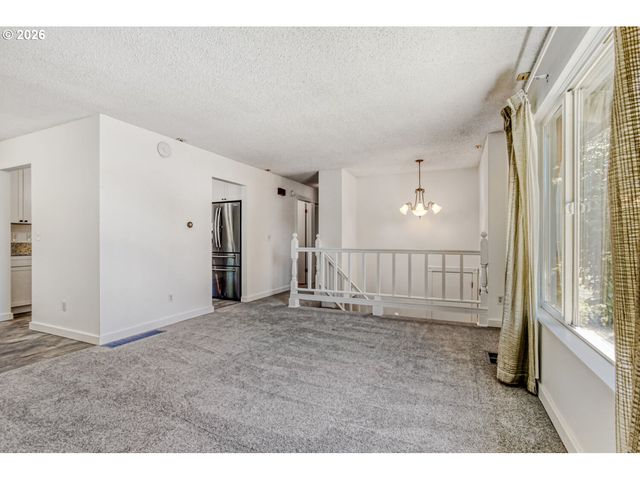 18801 Ne CLACKAMAS St, Portland, OR 97230