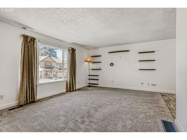 18801 Ne CLACKAMAS St, Portland, OR 97230