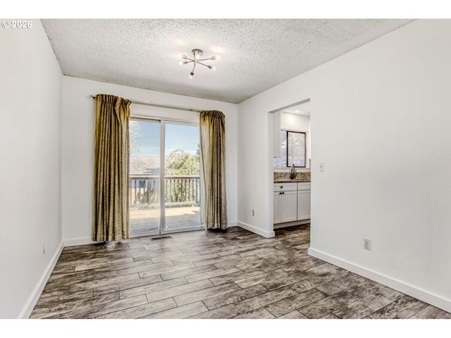 18801 Ne CLACKAMAS St, Portland, OR 97230