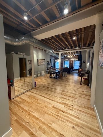 111 Beach St 2E, Boston, MA 02111