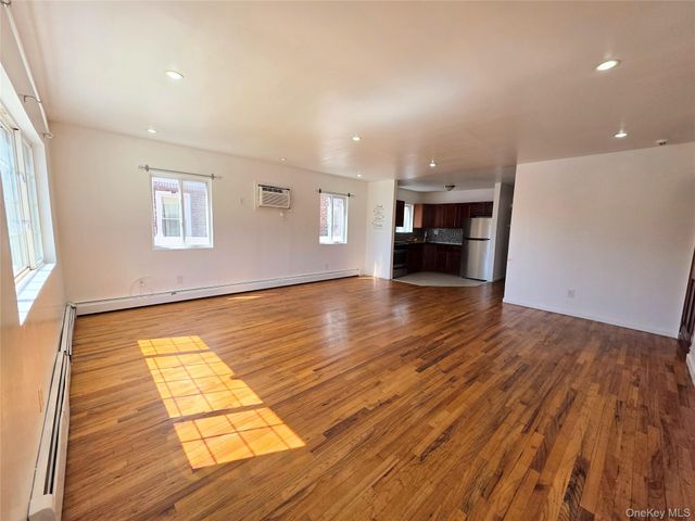 21923 114th Road, Cambria Heights, NY 11411