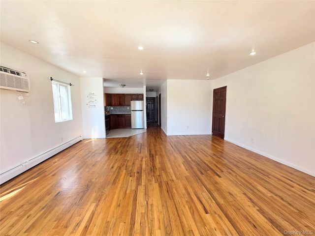 21923 114th Road, Cambria Heights, NY 11411