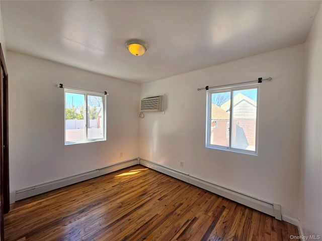 21923 114th Road, Cambria Heights, NY 11411