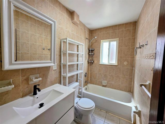 21923 114th Road, Cambria Heights, NY 11411