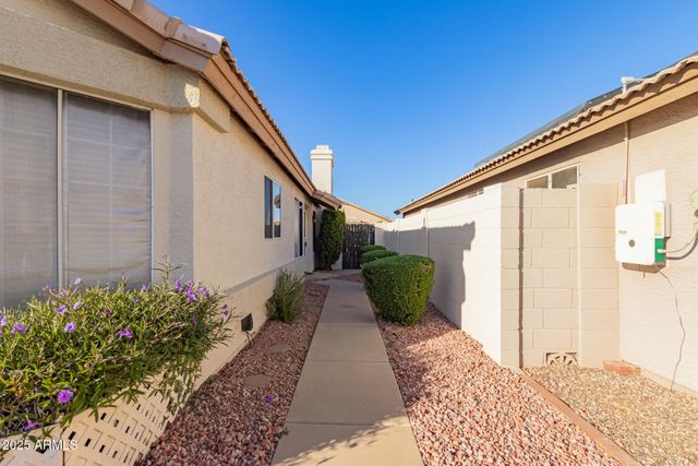 10648 W RUNION Drive, Peoria, AZ 85382