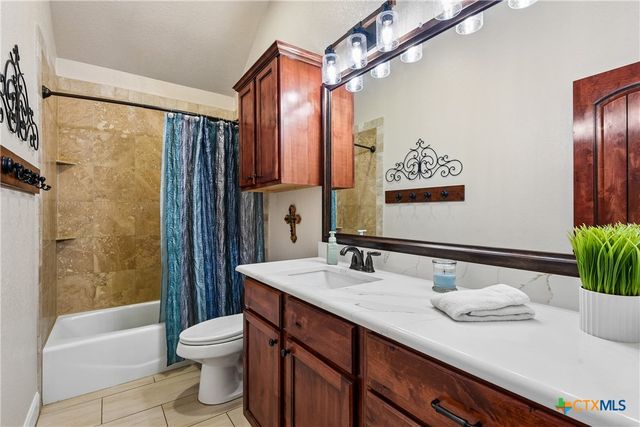 178 Whitell Bay, Canyon Lake, TX 78133
