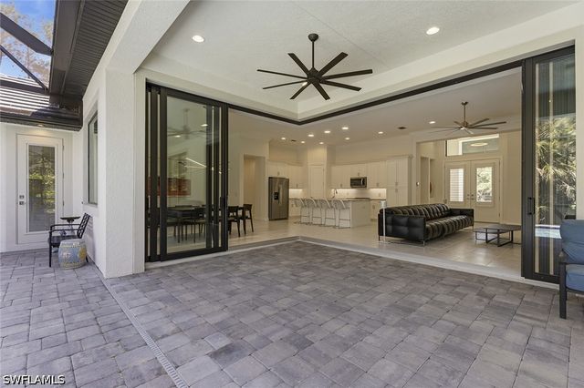 4199 11th AVE SW, Naples, FL 34116