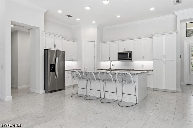 4199 11th AVE SW, Naples, FL 34116