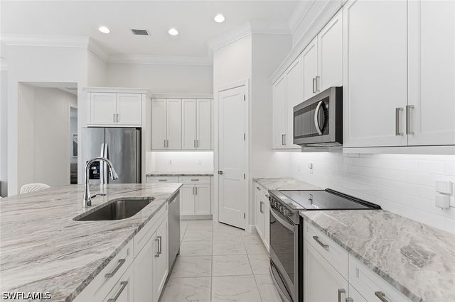 4199 11th AVE SW, Naples, FL 34116