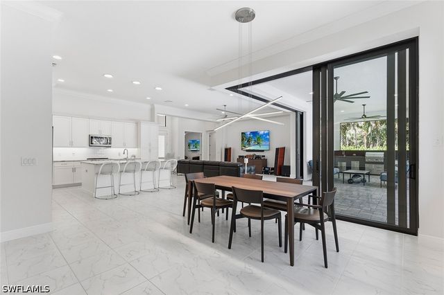 4199 11th AVE SW, Naples, FL 34116