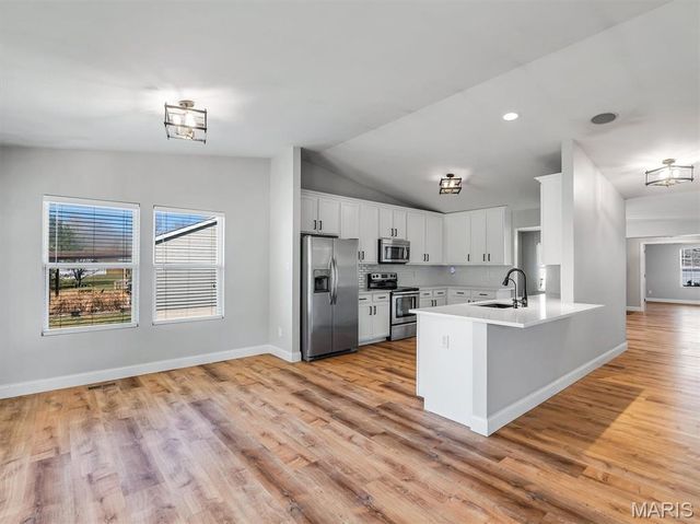 715 Ashton Way Circle, Eureka, MO 63025