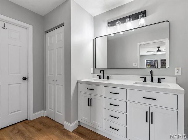 715 Ashton Way Circle, Eureka, MO 63025