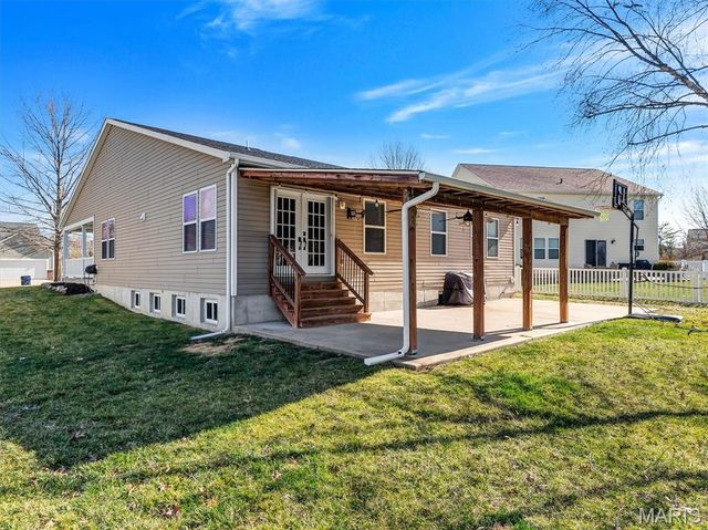 715 Ashton Way Circle, Eureka, MO 63025