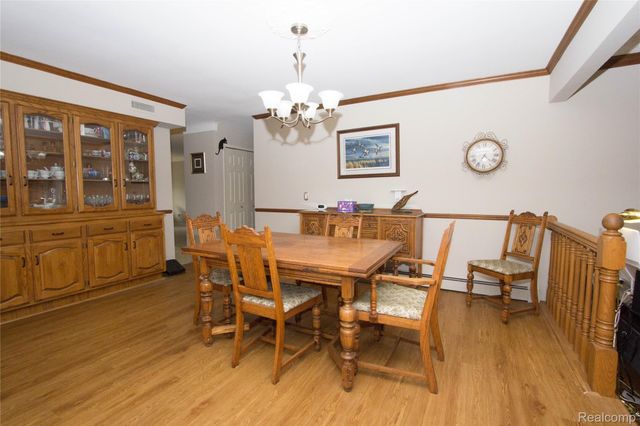 30208 Maplegrove Street, St. Clair Shores, MI 48082