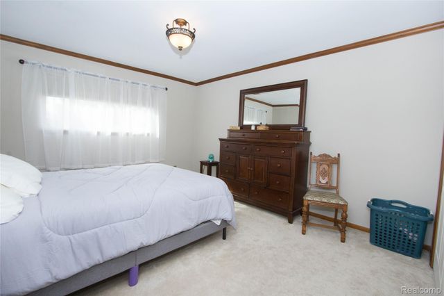 30208 Maplegrove Street, St. Clair Shores, MI 48082