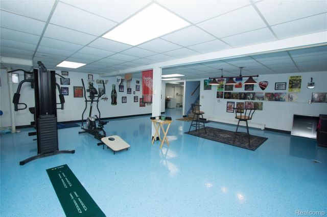 30208 Maplegrove Street, St. Clair Shores, MI 48082