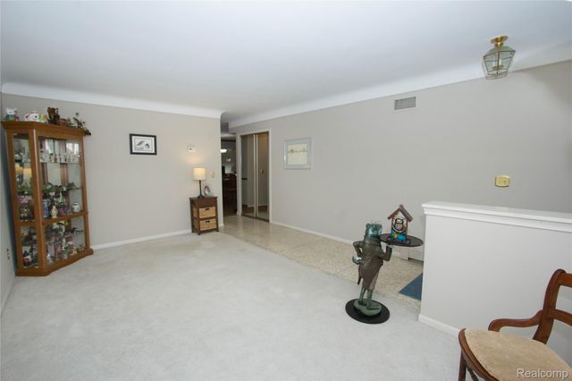 30208 Maplegrove Street, St. Clair Shores, MI 48082