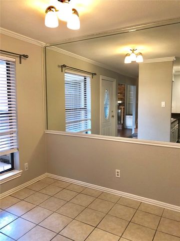 714 E Wall Street 111, Grapevine, TX 76051